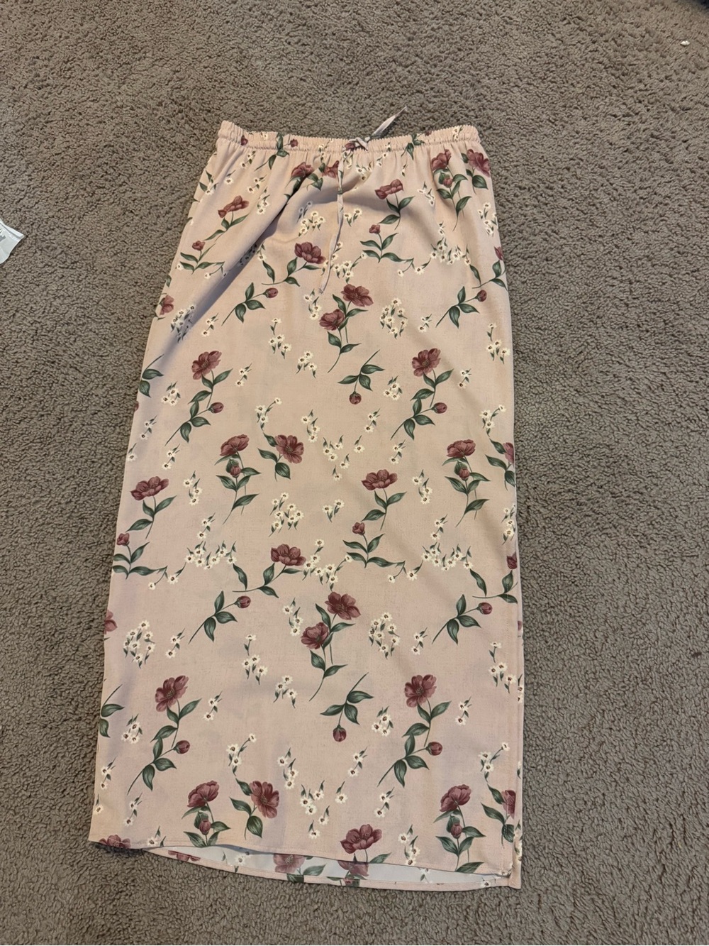 Sag Harbor Blush Pink Floral Midi Skirt